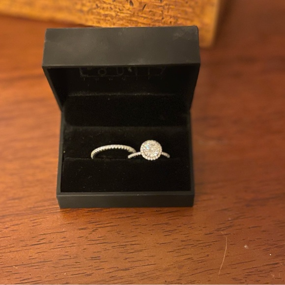 Louiliy Wedding Set - Picture 2 of 2